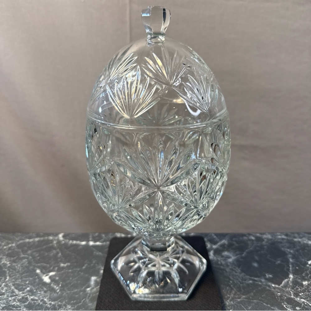 Clear Cut-Glass Decorative Covered Egg Candy dish